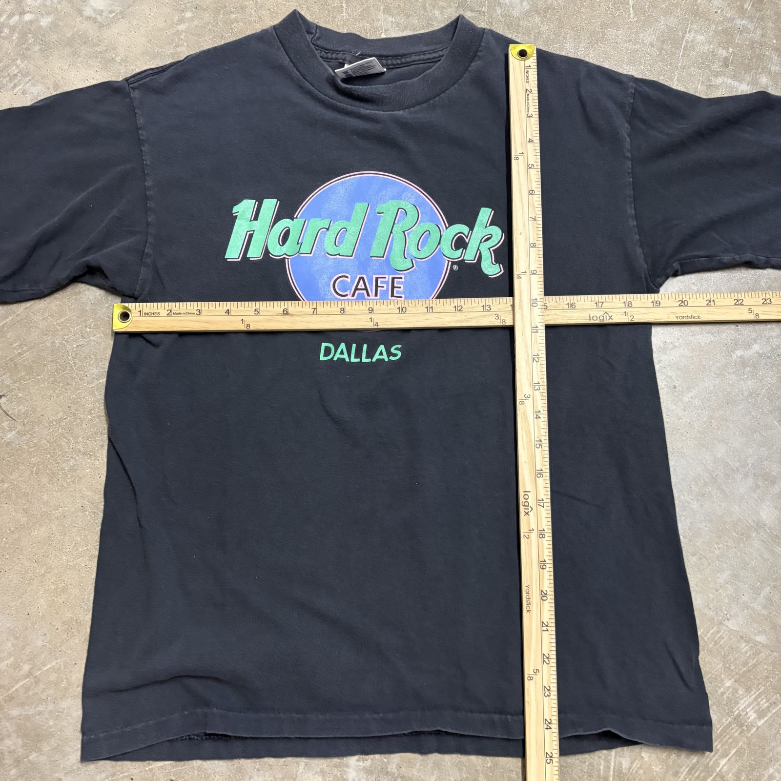 Hard Rock Cafe Dallas Men's Black T-Shirt Size L Vintage 90s Single Stitch gallery