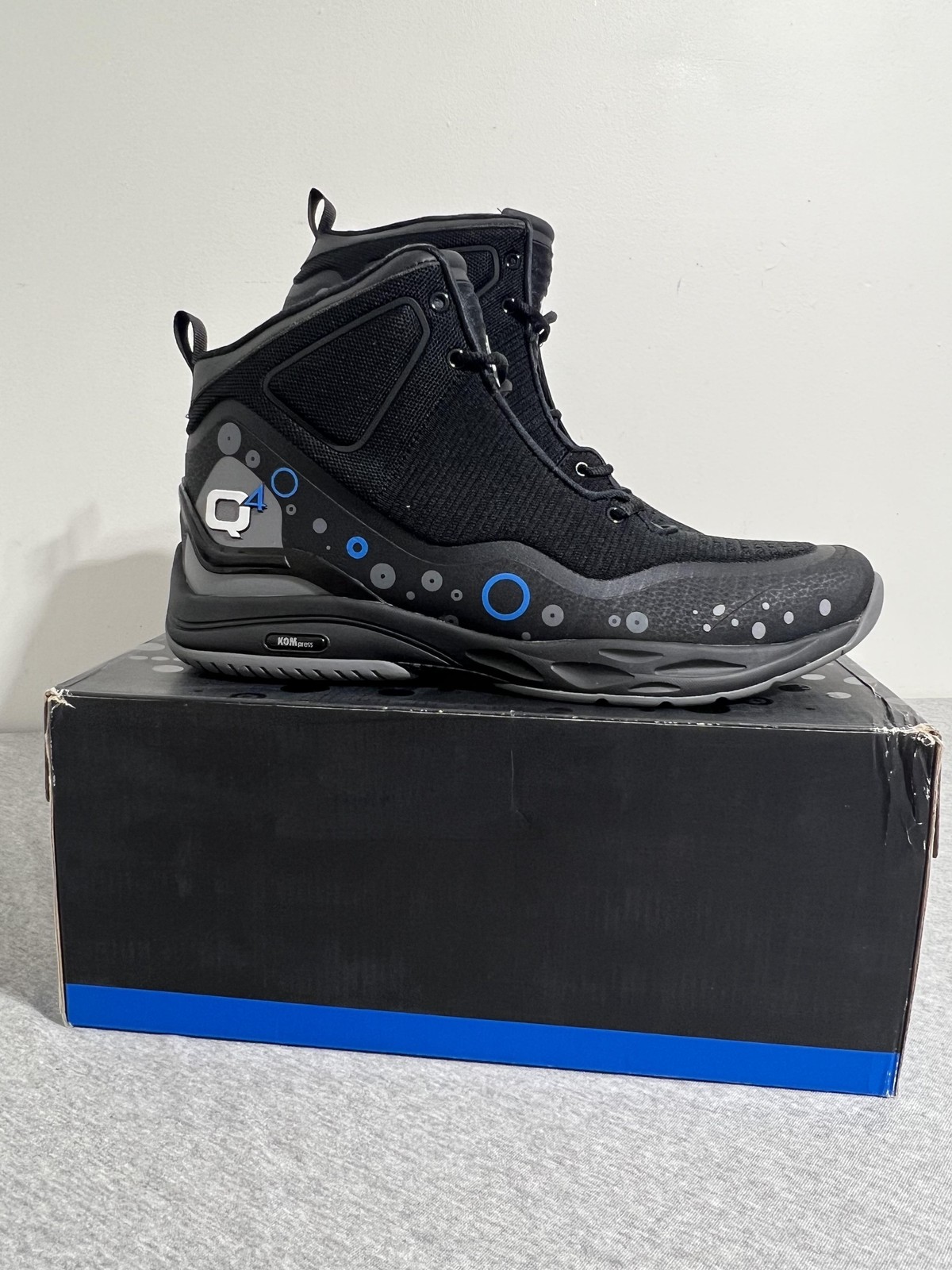 Q4 Sports Basketball Shoes Mens Size 12.5 Jet Black Steel Gray High Top Sneakers