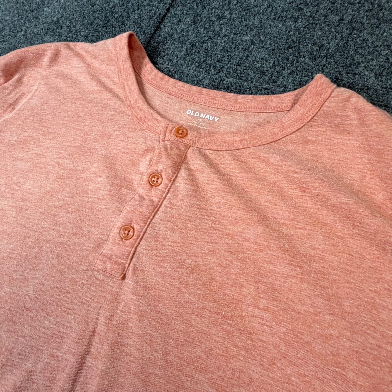 Old Navy Mens XXL Soft-Washed Henley T-Shirt Short Sleeve Coral Pink Heathered gallery