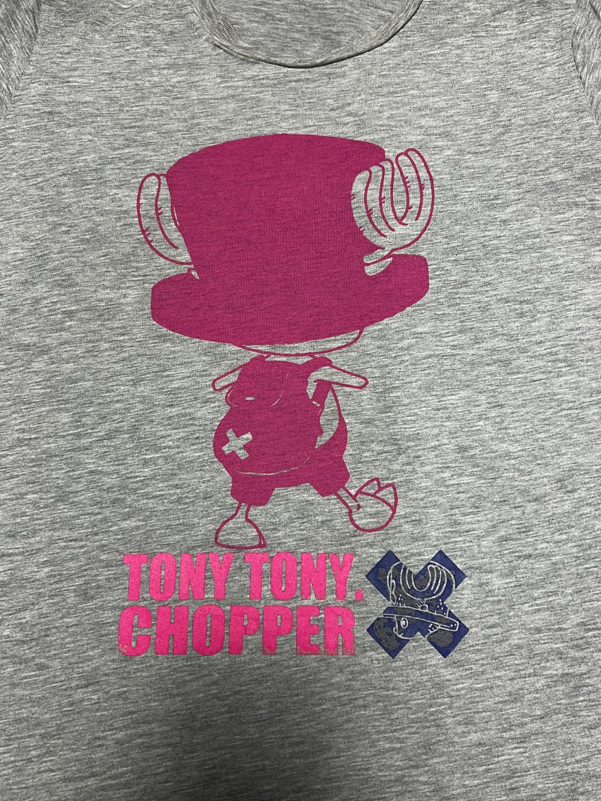 Uniqlo UT One Piece tony tony chopper light grey tshirt XL gallery