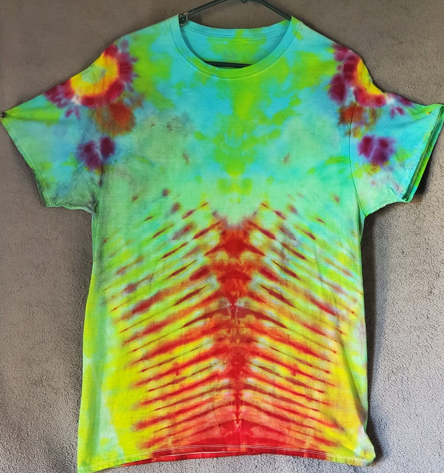 HANES SIZE LARGE 100% Cotton Tye Dyed Shirt Pre-washed WON'T FADE VERY SOFT gallery