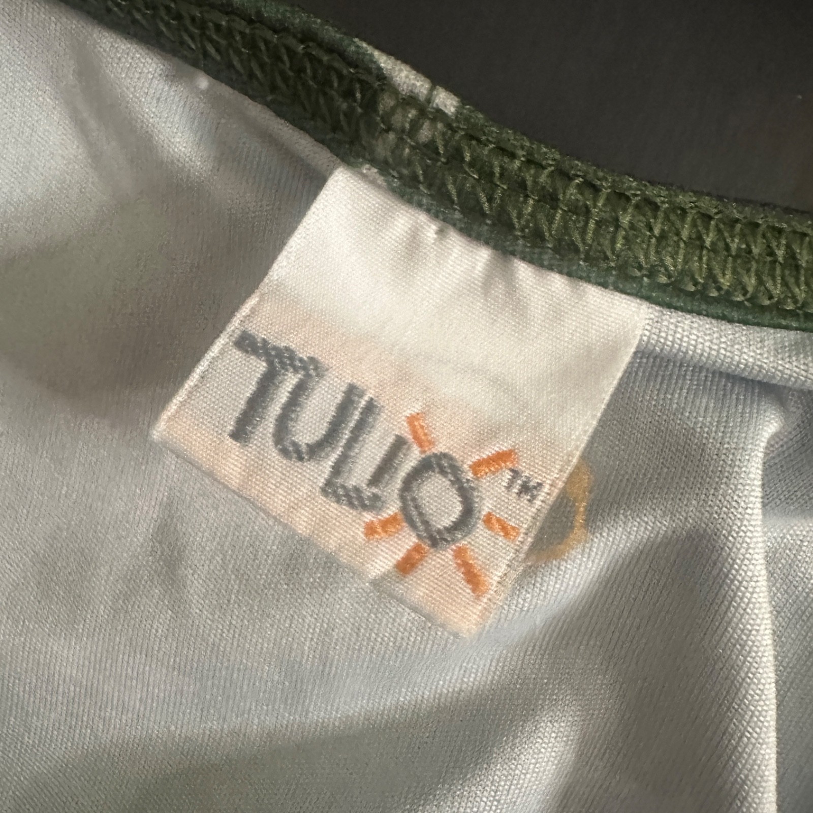 Tulio Tank Top Large Gently worn 100% polyamide 20.5" armpit to armpit gallery
