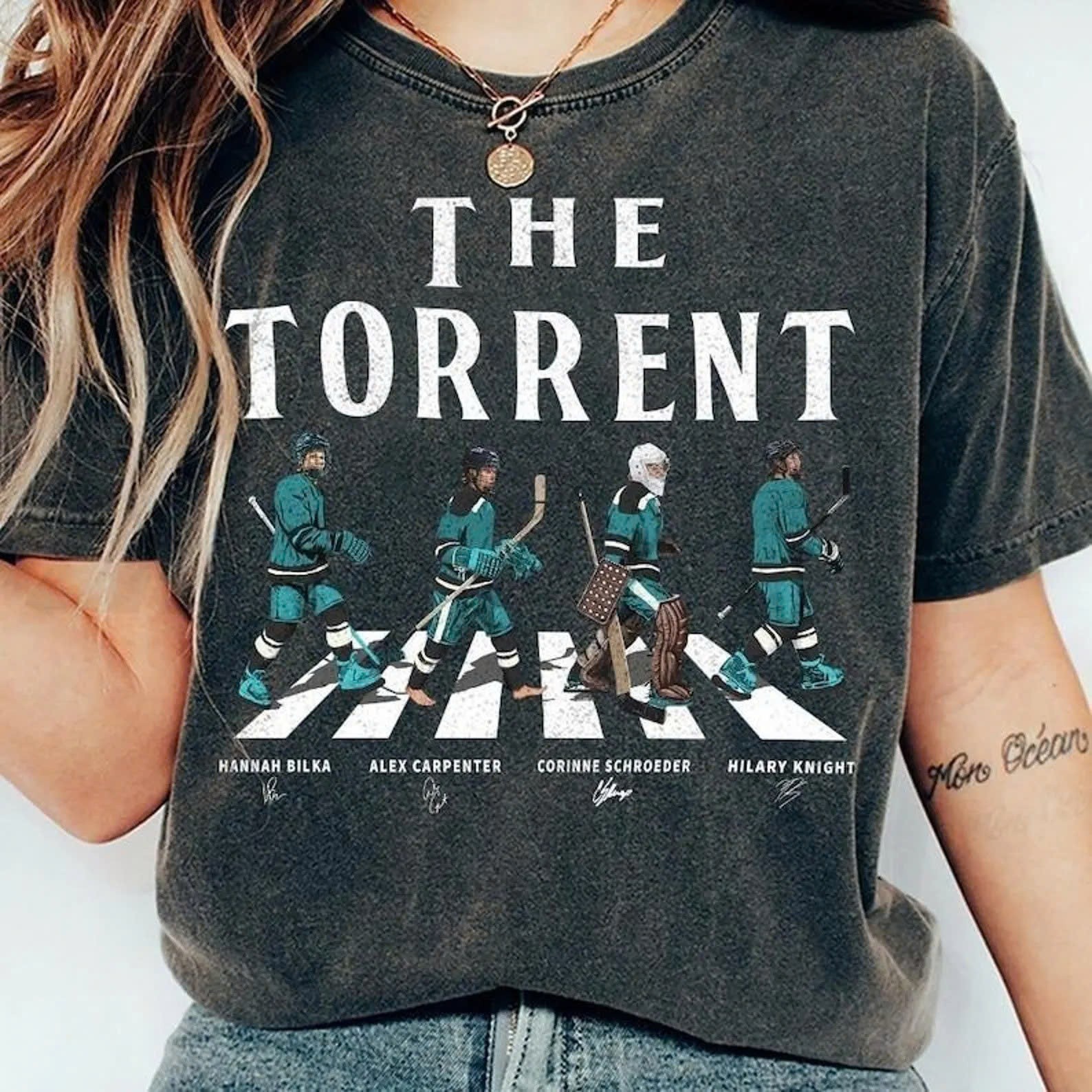 The Seattle Walking Road Women Hockey Shirt, Hilary Knight Alex Carpenter Fan
