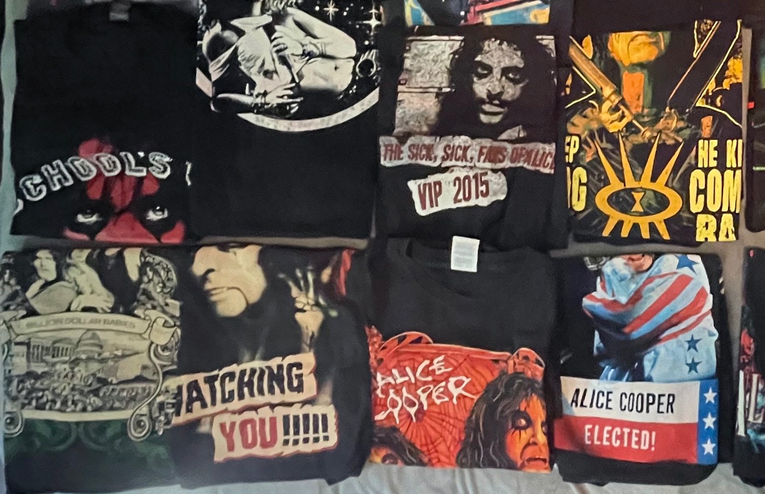 Build Your Own Lot of Alice Cooper T-Shirts Mens Size Large random grab bag gallery