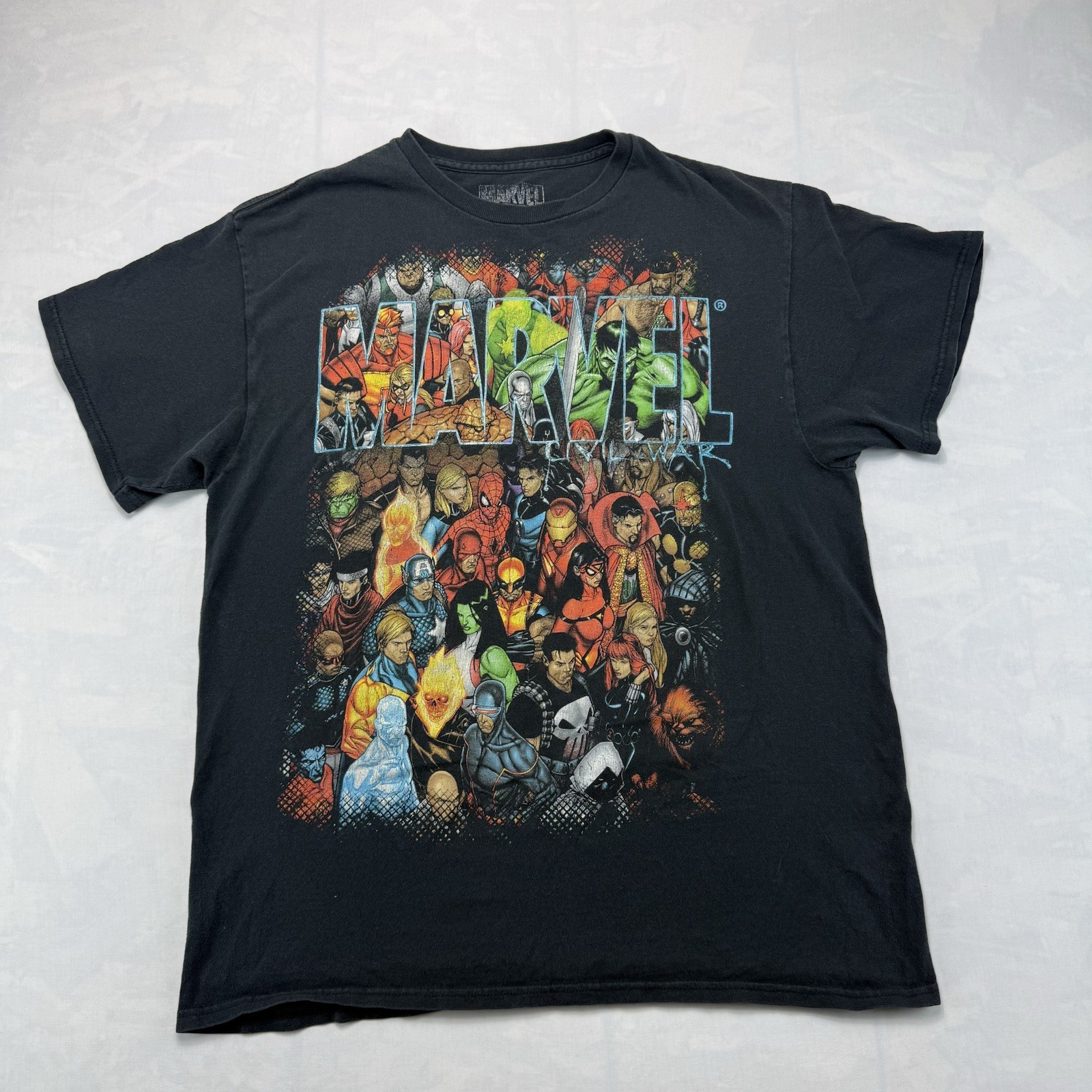 Marvel Universe Characters Graphic T Shirt Mens L Black Spider Man Hulk gallery