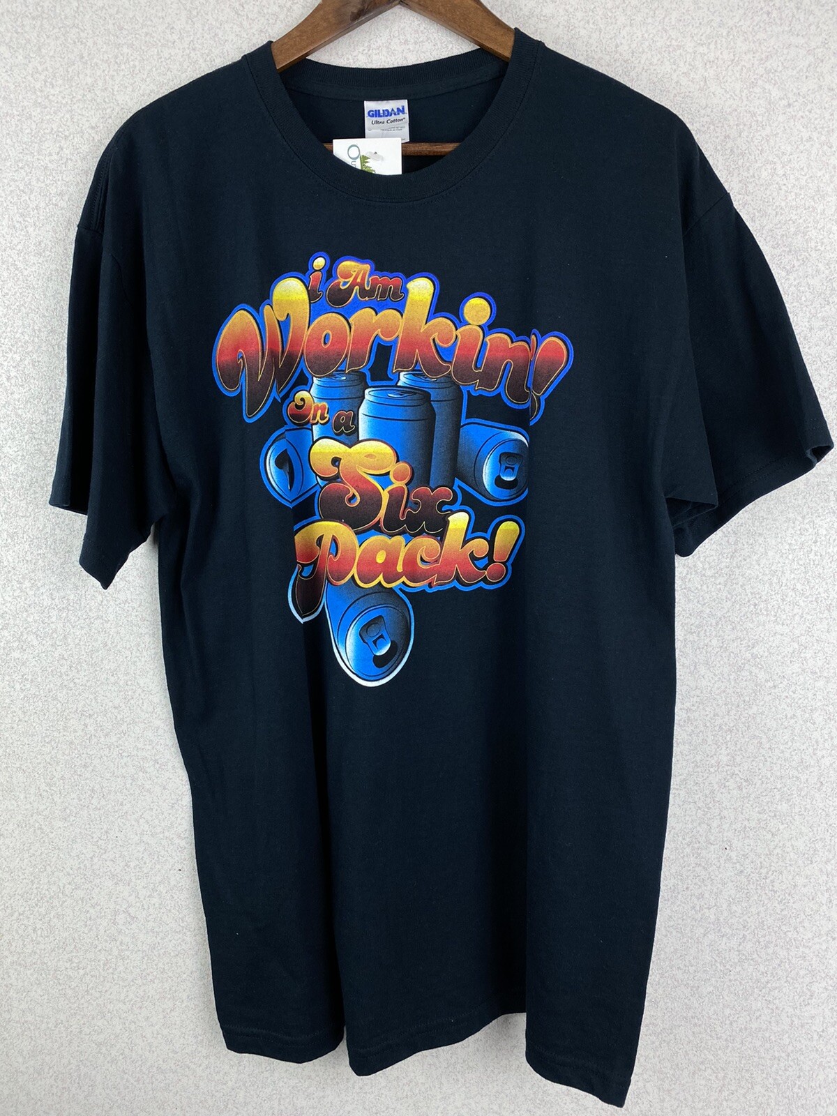Gildan size Large Men’s Black I Am Working On A Six Pack Drinking T-shirt NWT