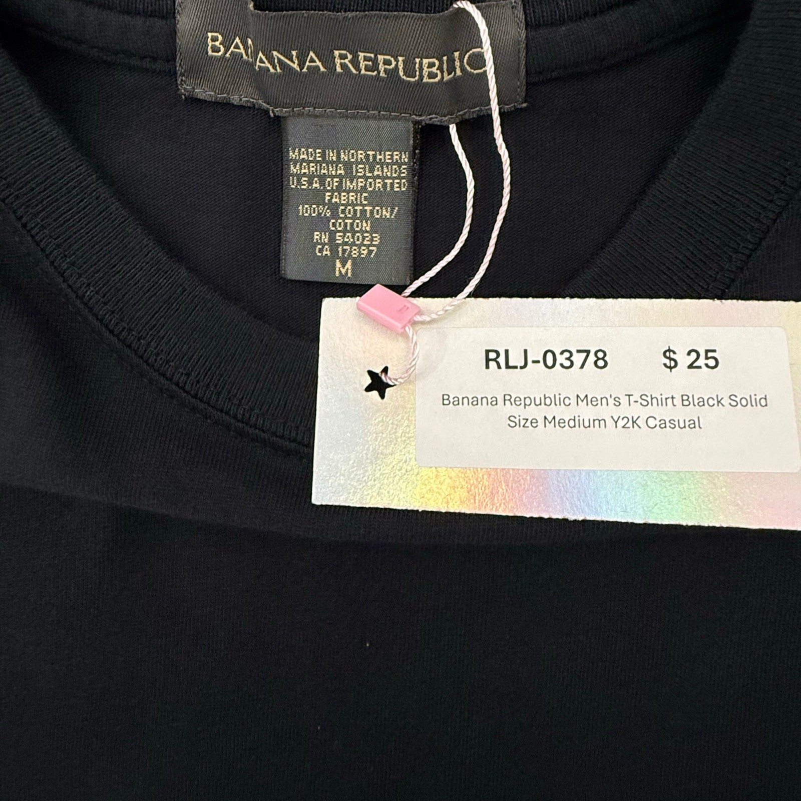 Banana Republic Men's T-Shirt Black Solid gallery