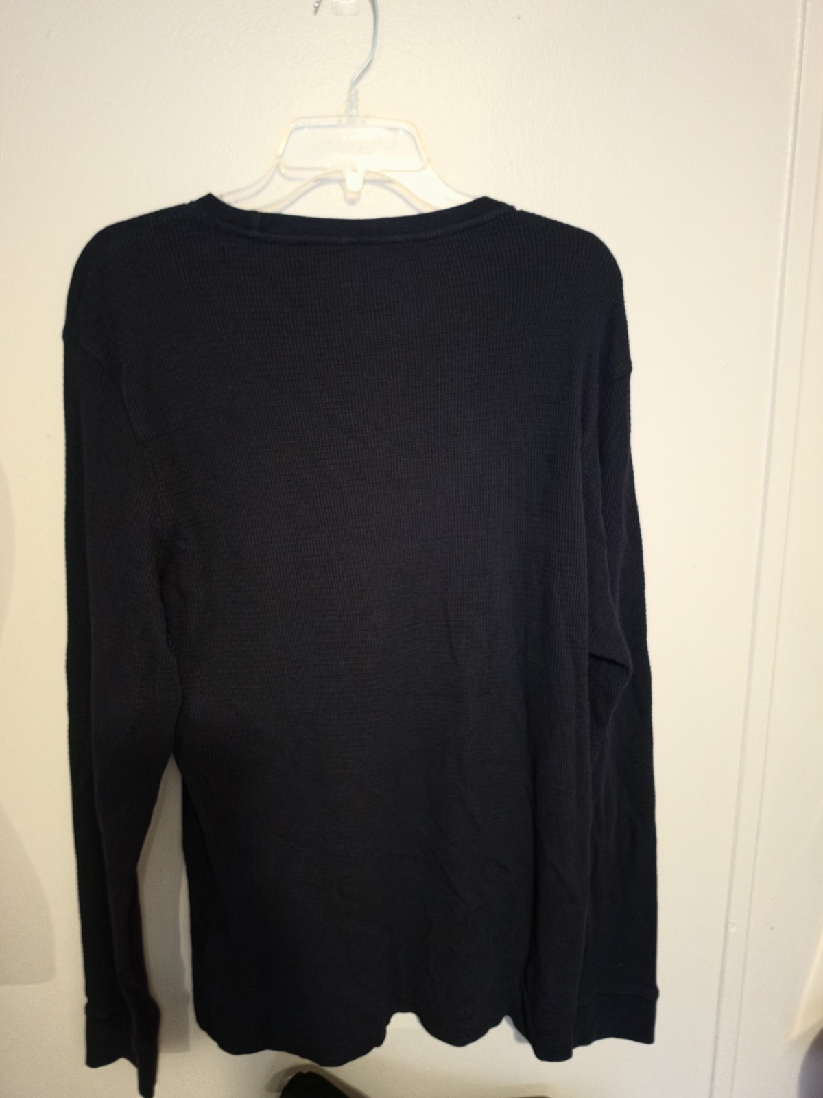H&M T-Shirt XL Black Crew Neck Long Sleeve Slim Fit Solid Knit Tee gallery