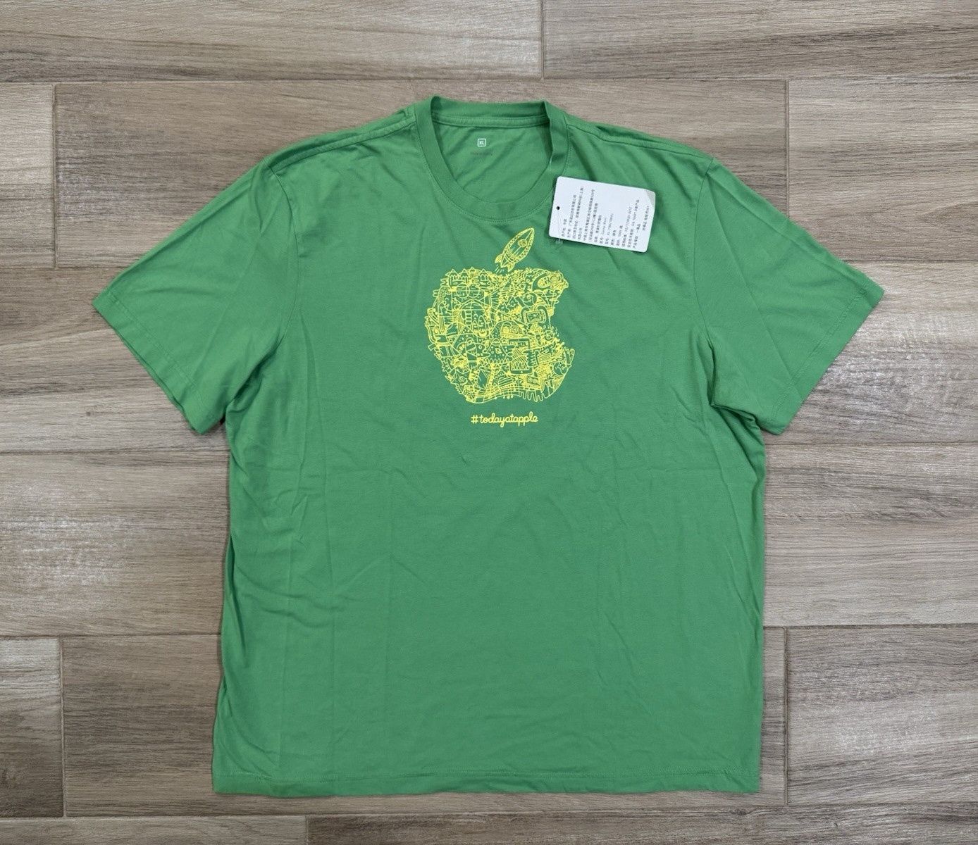 New Apple Men’s Graphic T-Shirt XL Green Today At Apple Mac Macintosh Tech