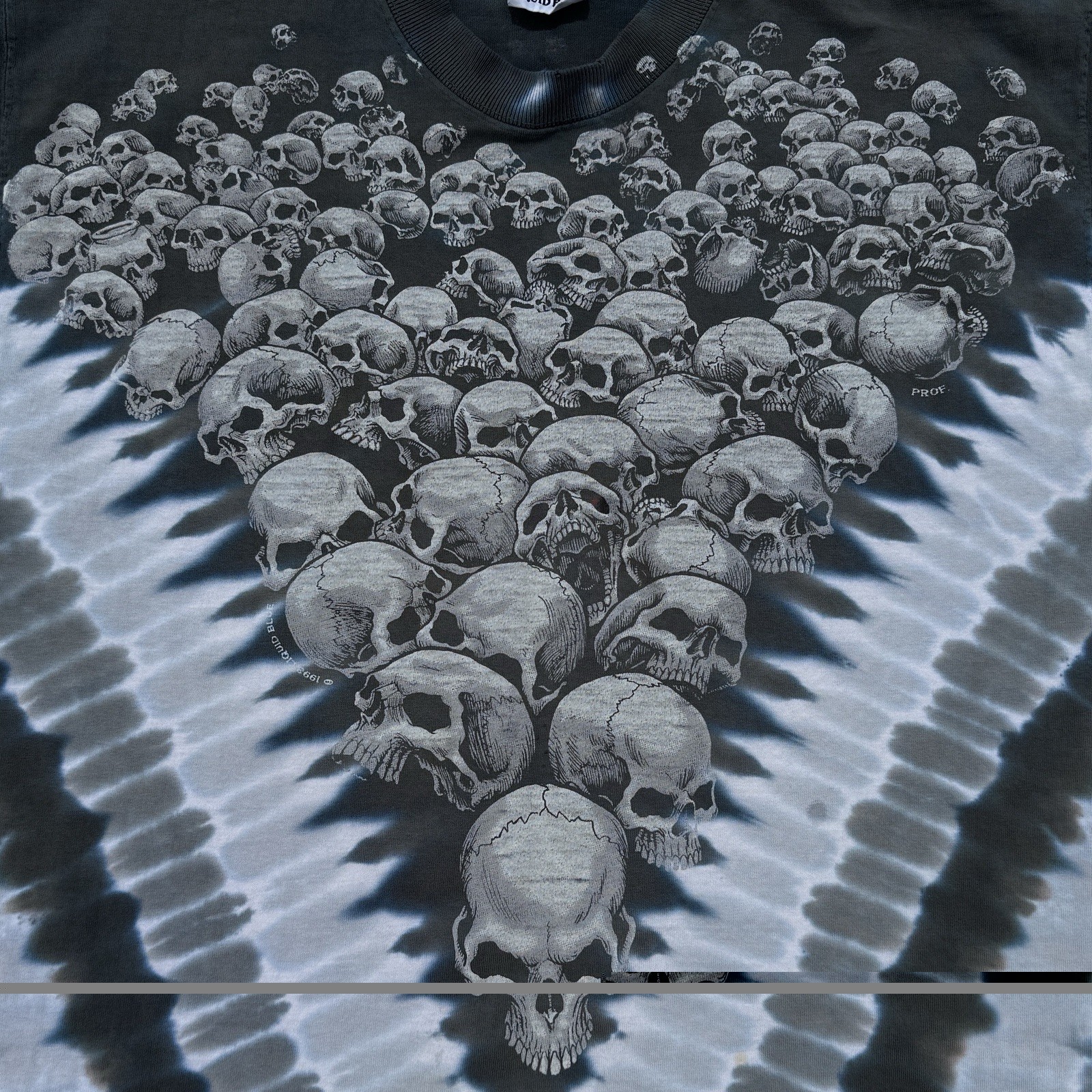 Vintage Liquid Blue Skulls Tie Dye Shirt gallery