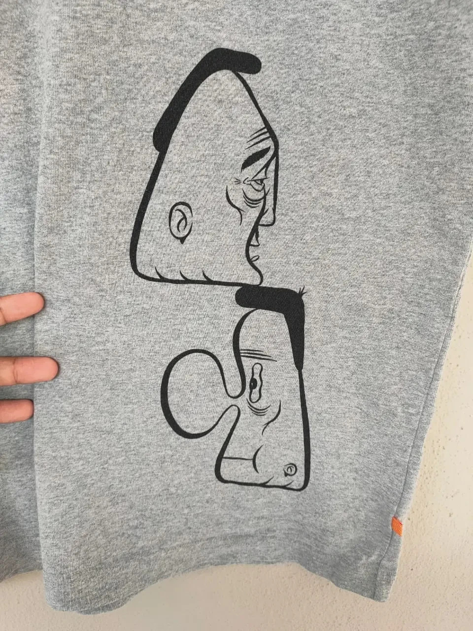 Uniqlo Sprz NY MoMA Barry McGee Gray Tee Shirt Twist Small gallery