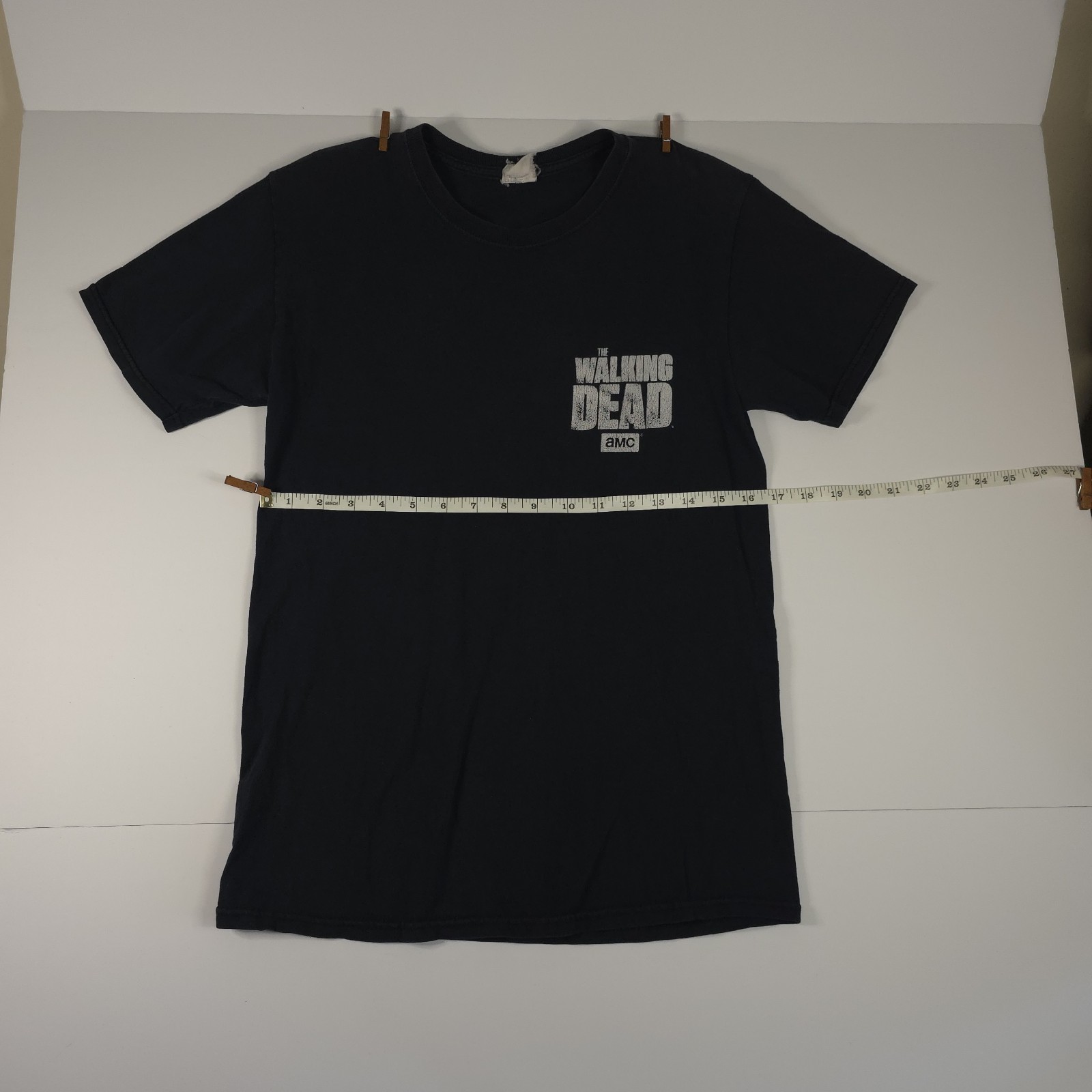 The Walking Dead Shirt Mens Black Daryl Dixon Graphic AMC Fruit of the Loom. S gallery