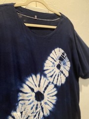 Unisex Handcrafted Indigo Vertical Design Tie Dye Round-Neck Casual Soft T-shirt