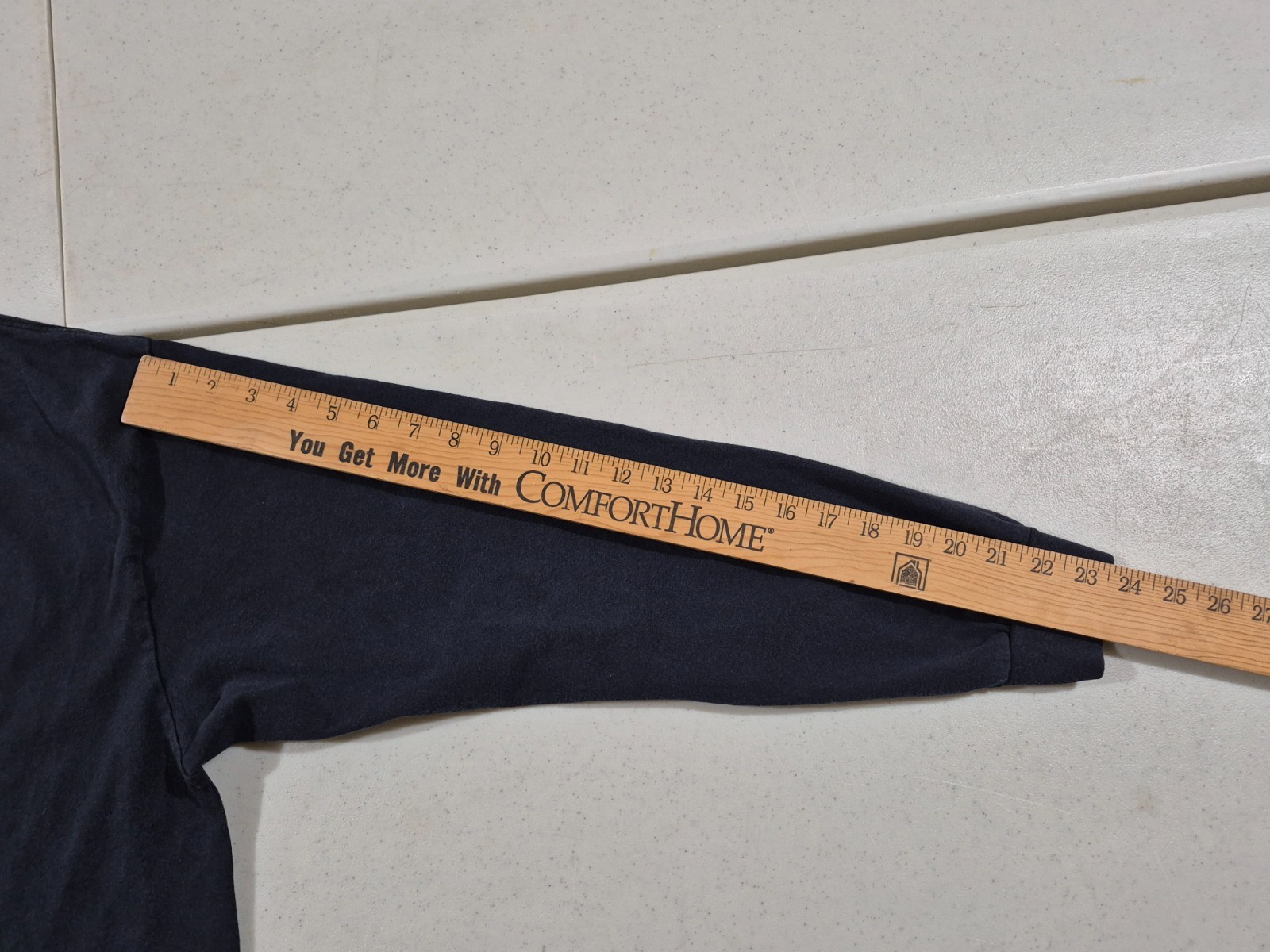 Gildan Mens XL Black Ultra Cotton Long Sleeve Shirt, see measurements gallery