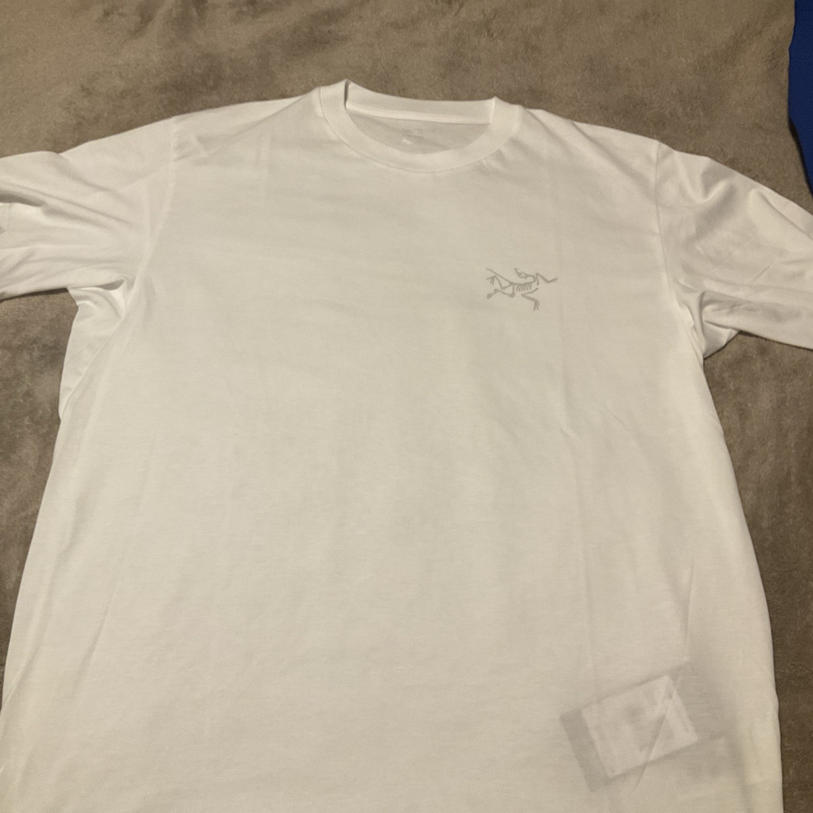 Arc’teryx Mens – Kragg SL Cotton SS Shirt S/S Tee T-shirt – White Light