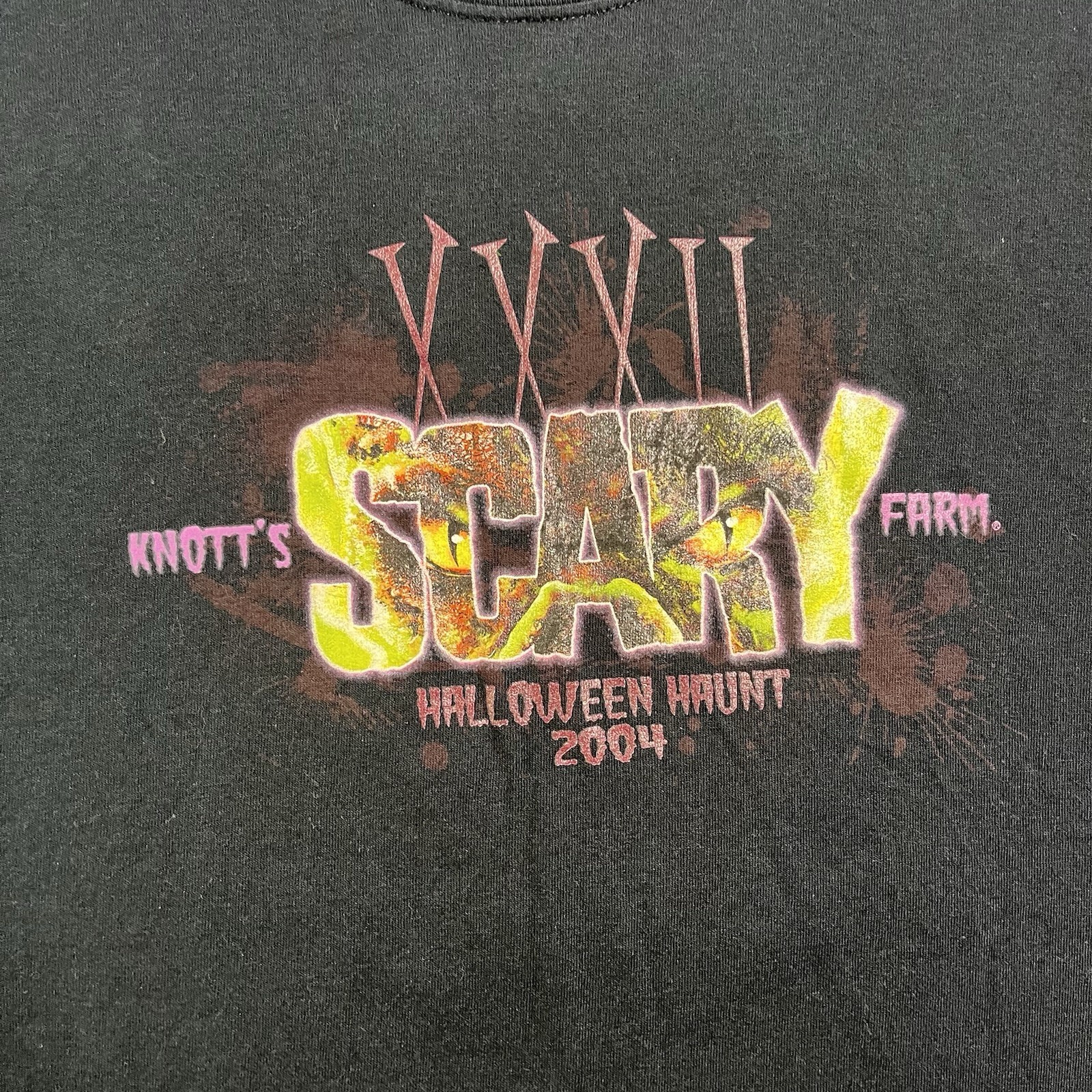 Vintage 2004 Knotts Scary Farm Shirt Mens Medium Black Graphic Zombie Halloween gallery