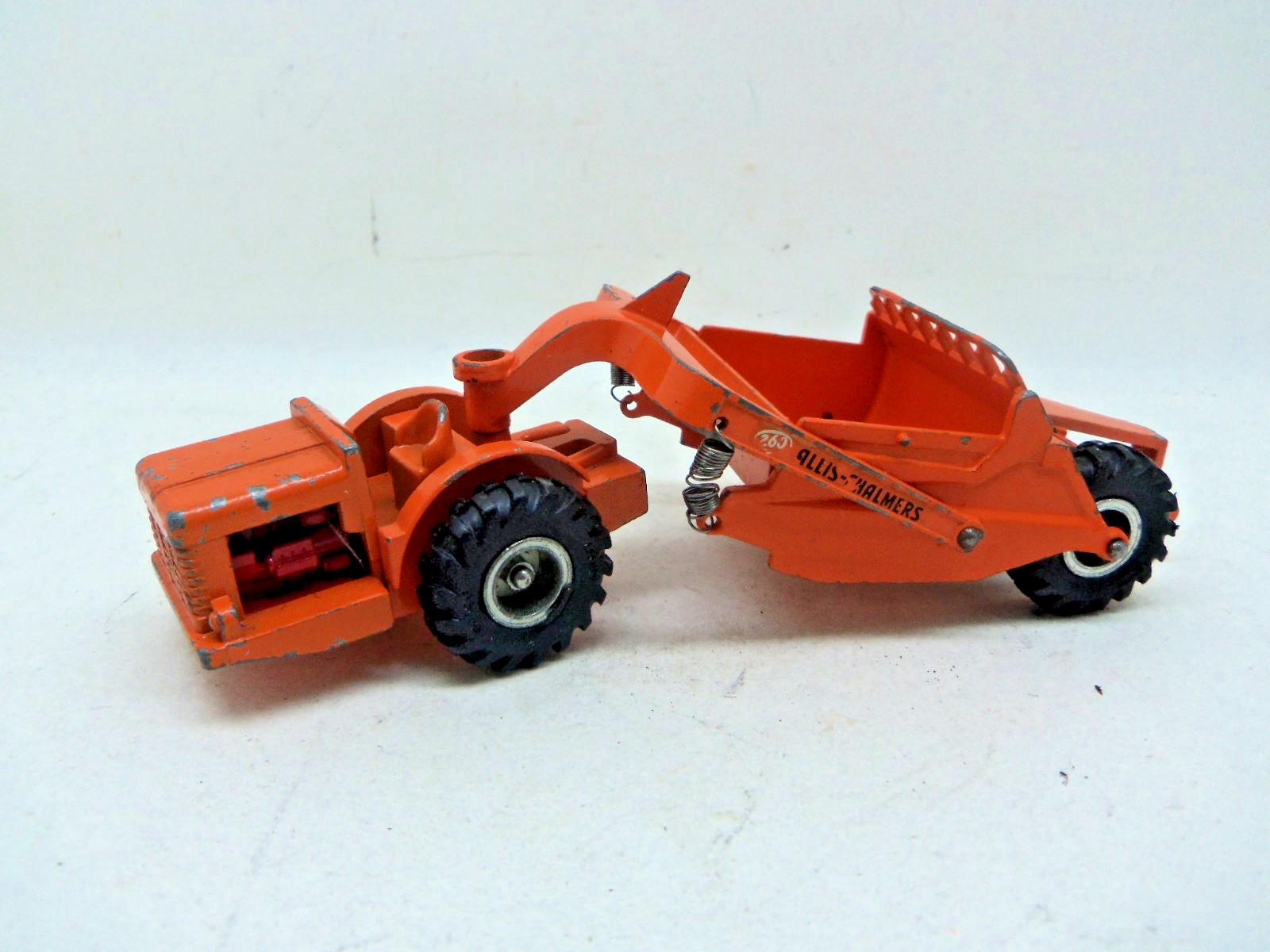 Matchbox  King Size K 6 Allis-Chalmers Earth Scraper Orange No.6 Diecast