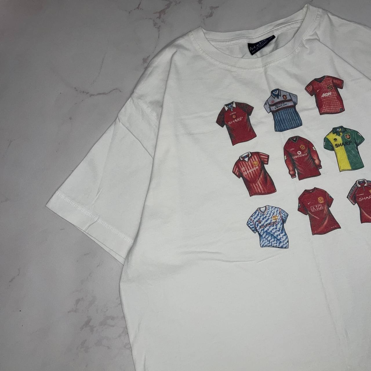 Vintage T-shirt Art Of Football Manchester rare Tee 90's gallery