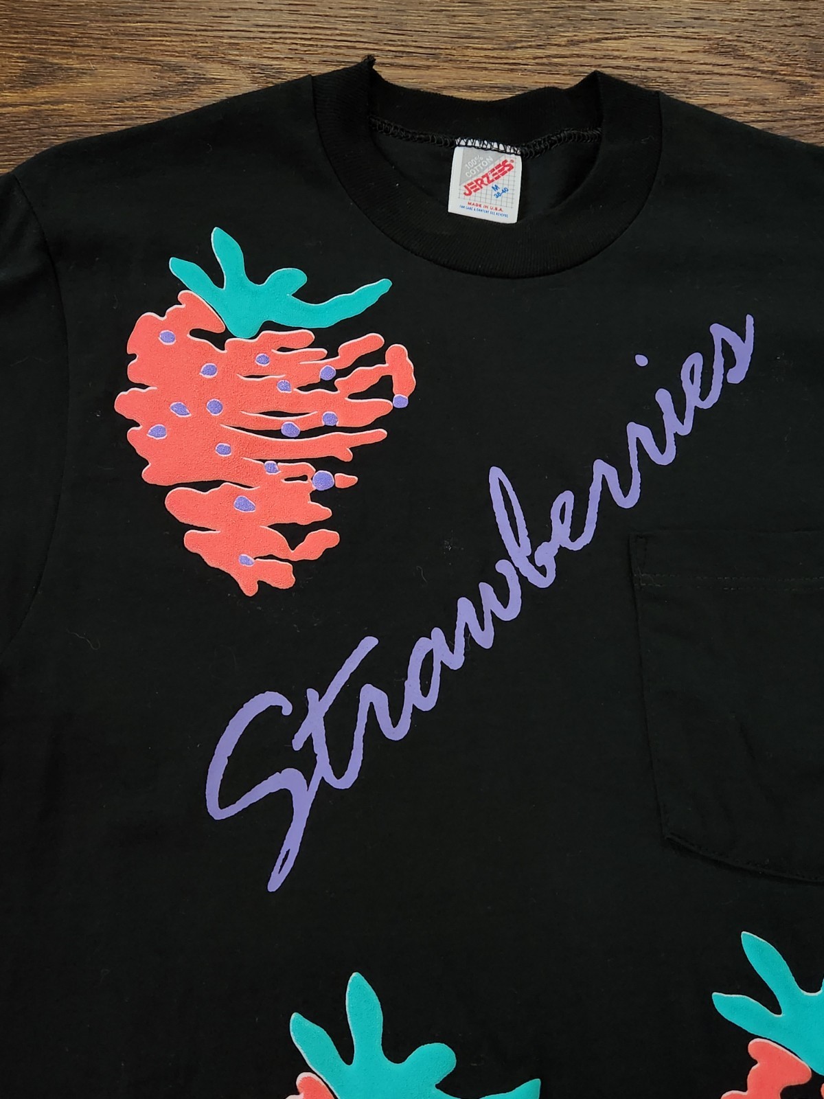 Vtg Jerzees Single Stitch Tshirt Strawberries Sedona AZ Puff Paint Unisex Black gallery