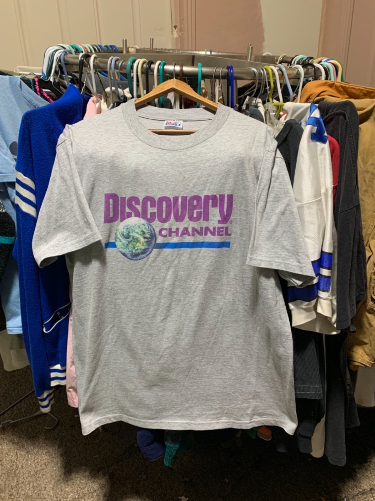vintage discovery channel t shirt grey promo script Hanes sz large