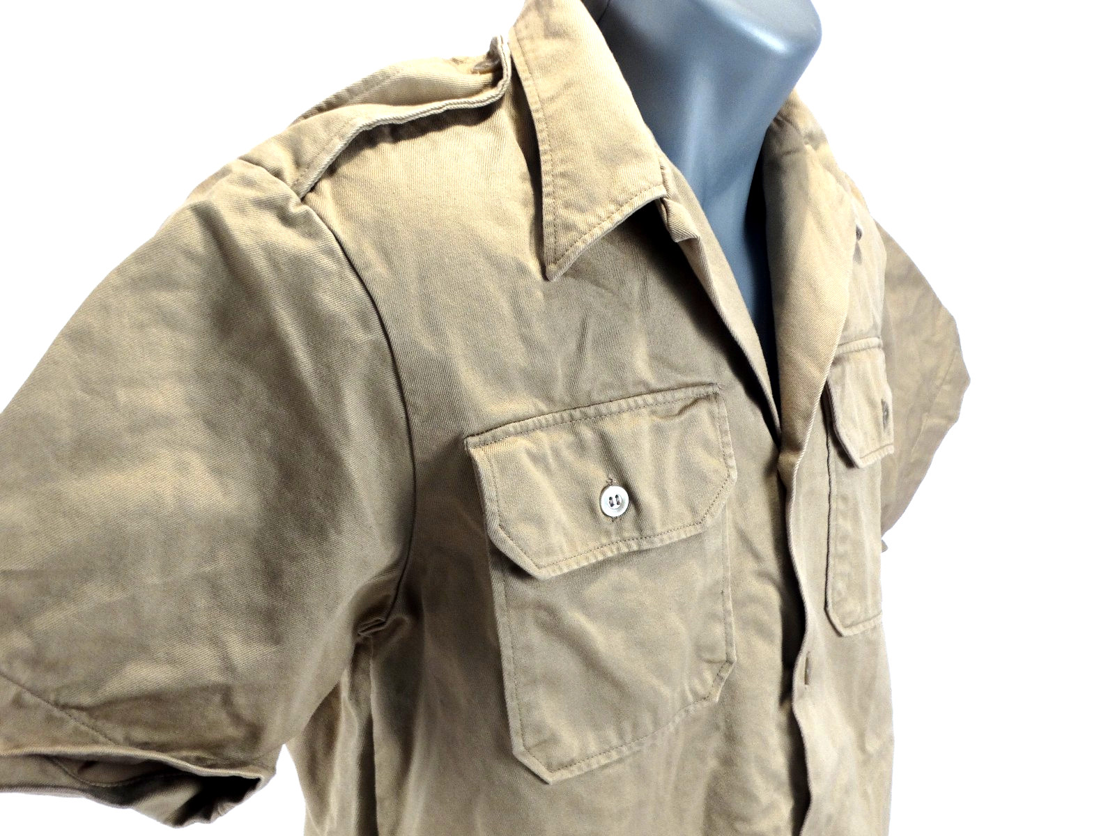 1970 Vietnam WarUS Army Man's Khaki Short Sleeve Shirt (sz M) DSA100-70-C-0525 gallery