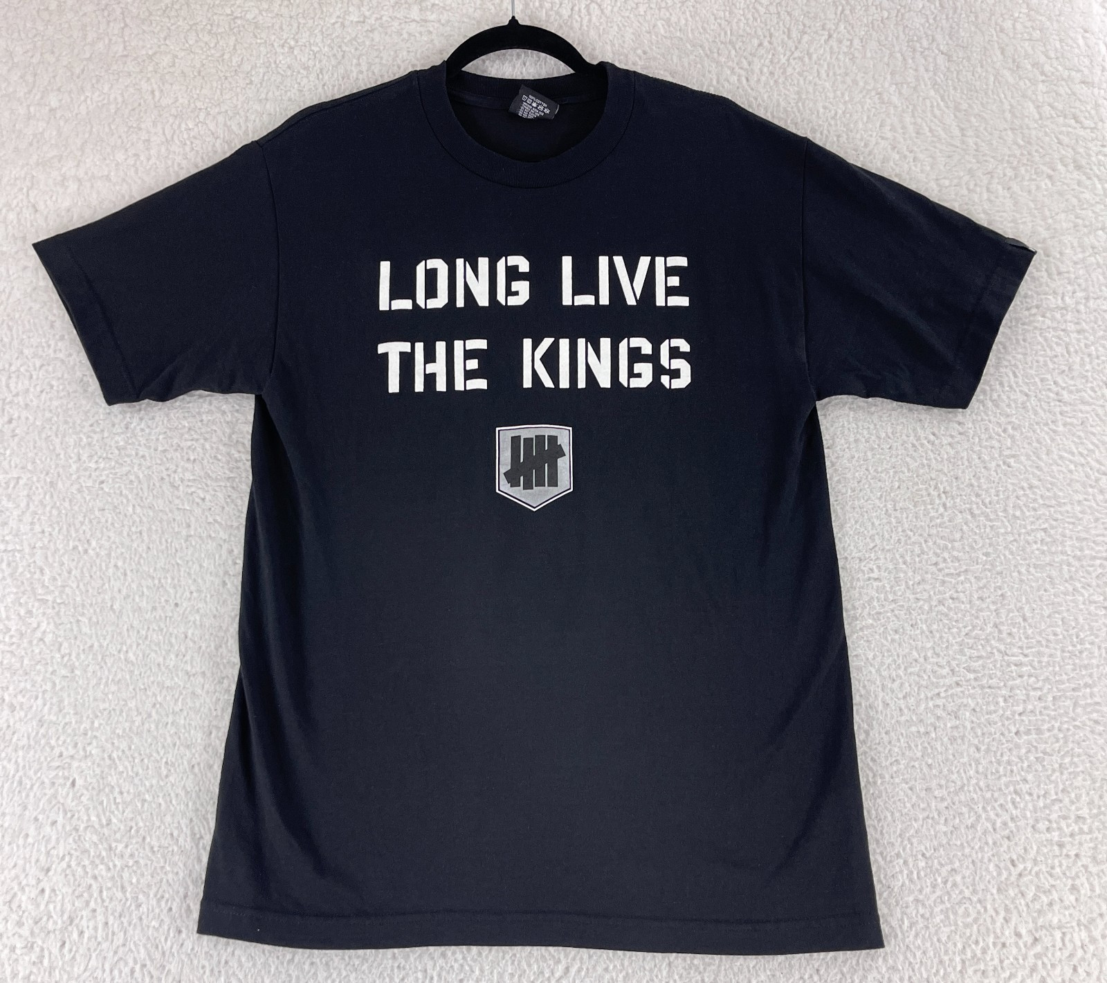 Undefeated Long Live The Kings Graphic T-Shirt Mens Medium Black Hypebeast Tee