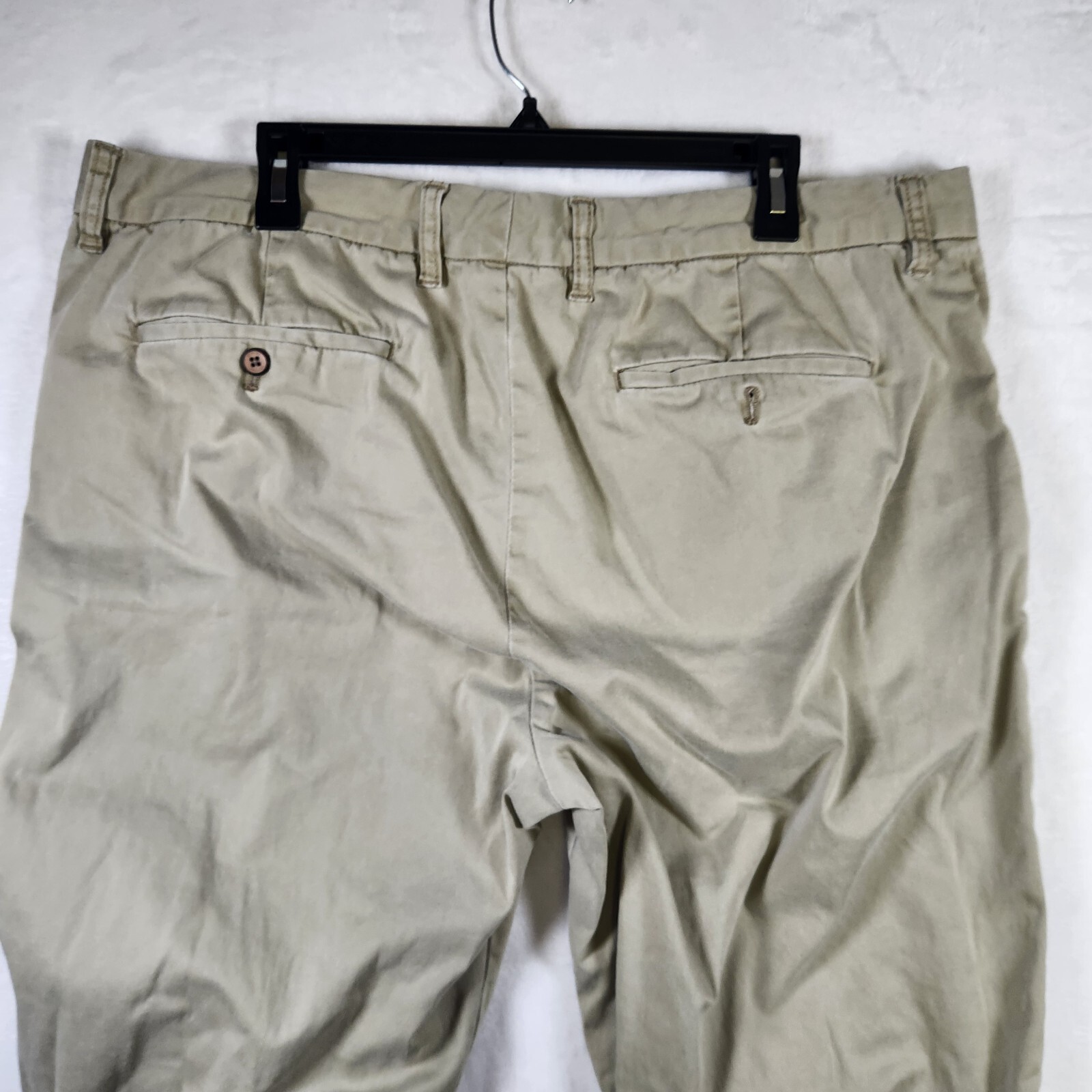 Tommy Bahama 38x32 Flat Front Chino Pants Khaki Relaxed Fit Lightweight gallery