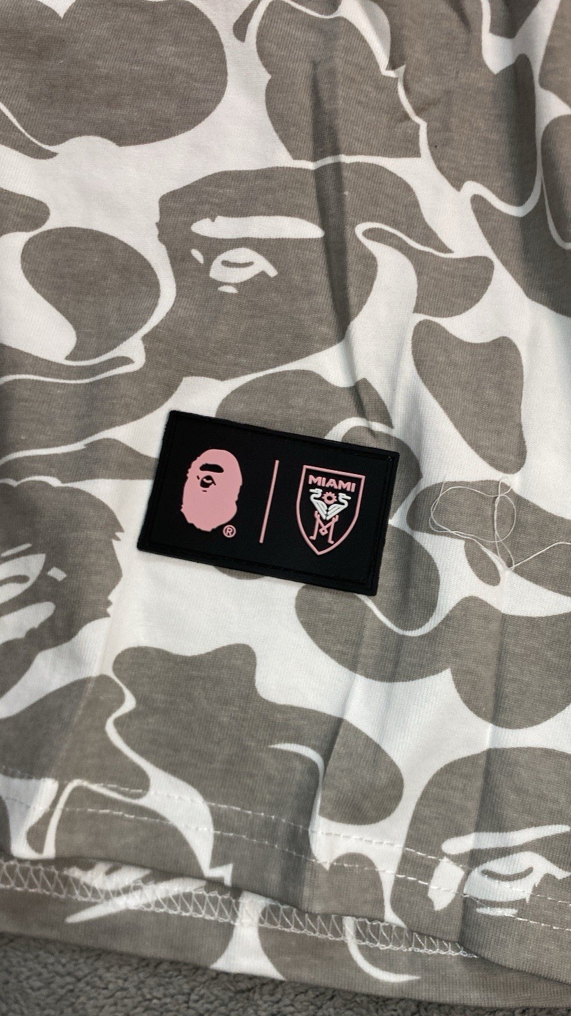 A Bathing Ape BAPE Men's Gray/White Miami Camo Crew Neck Tee Short Sleeve M gallery