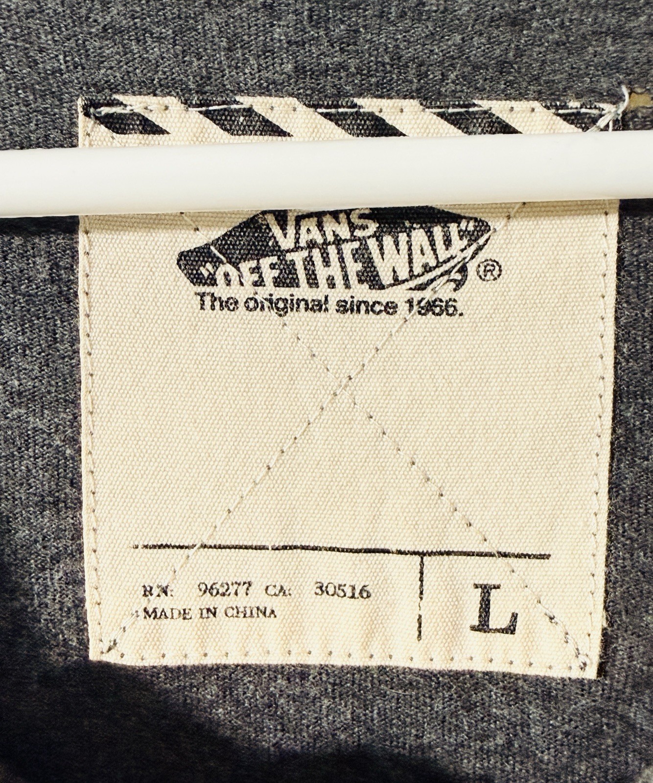VANS Off The Wall Men's Henley 3/4 Sleeve T-Shirt Gray Black Size L 2013 Vintage gallery