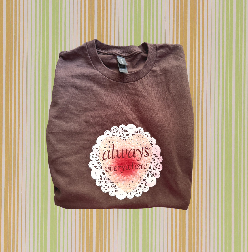 Wuthering Heights Charli XCX inspired ‘always everywhere’ music tee New, Gildan
