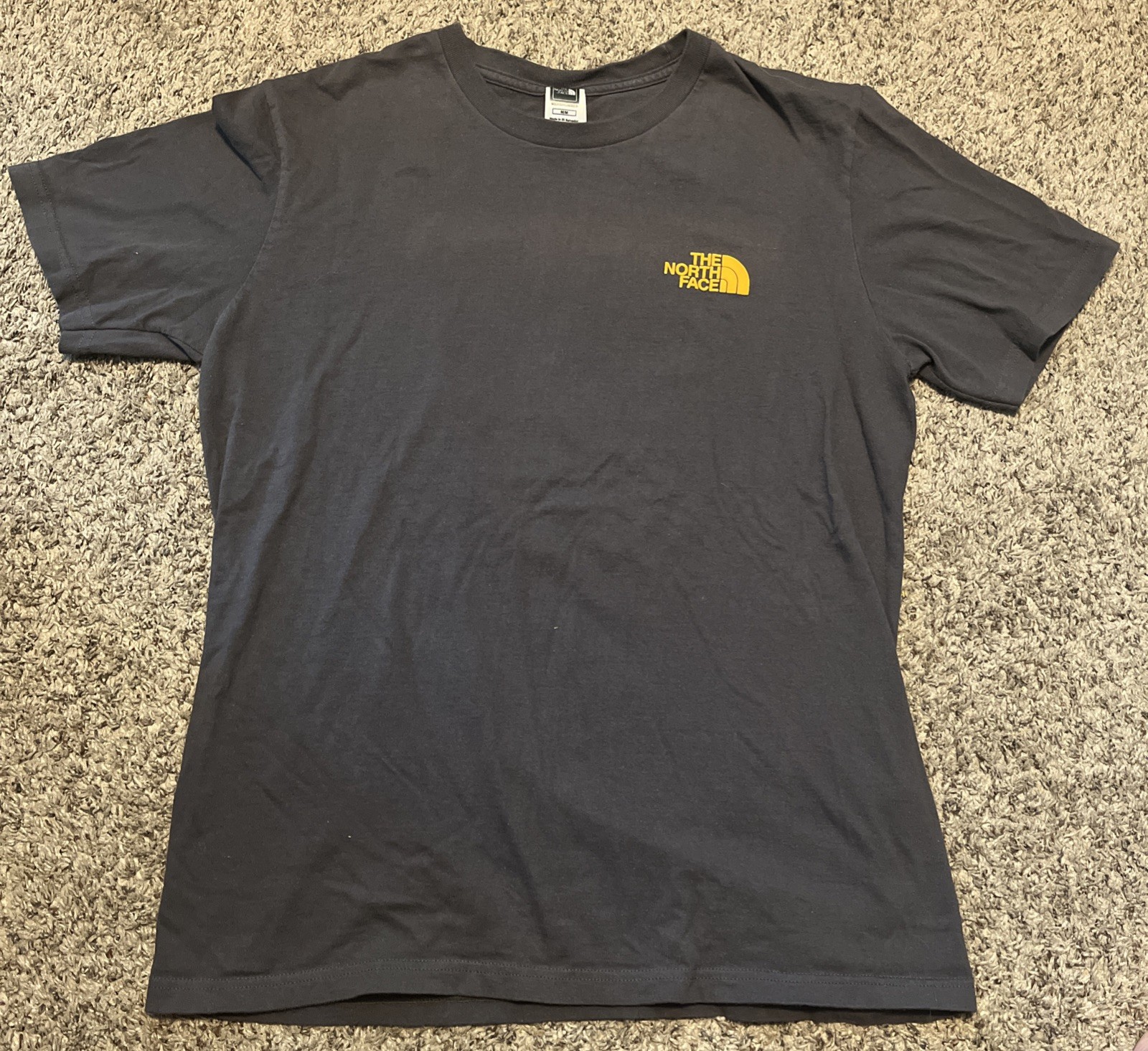 The North Face Men’s T-shirt Sz Med Dark Gray Never Stop Exploring Yellow Logo gallery