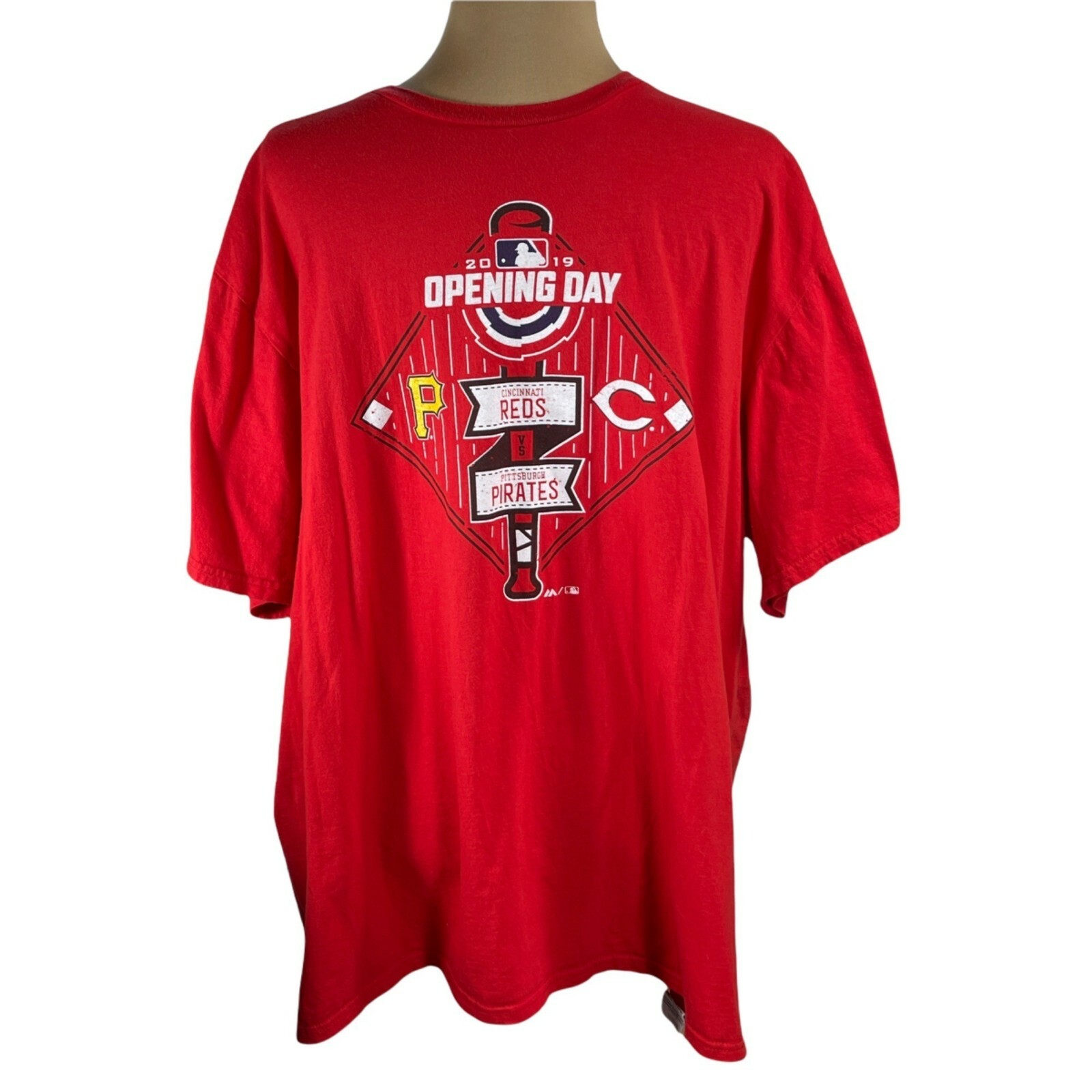 Cincinnati Reds 2019 Opening Day Short Sleeve Crewneck T-Shirt Size XXL 2XL gallery