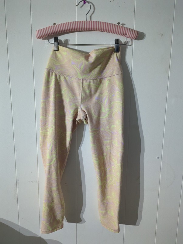 Fabletics PowerHold Pastel Swirl Print High Waisted Leggings – One Size #I7