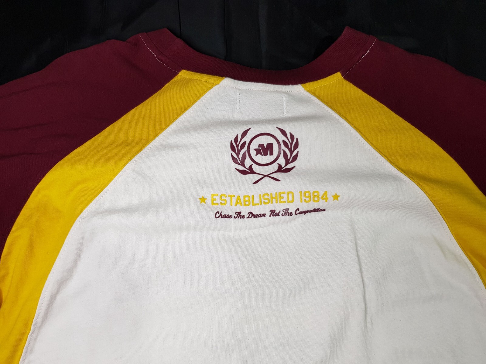 VINTAGE MECCA USA SIZE XXL 2XL MENS COTTON EMBROIDERED T-SHIRT HIP HOP 90s Y2K gallery