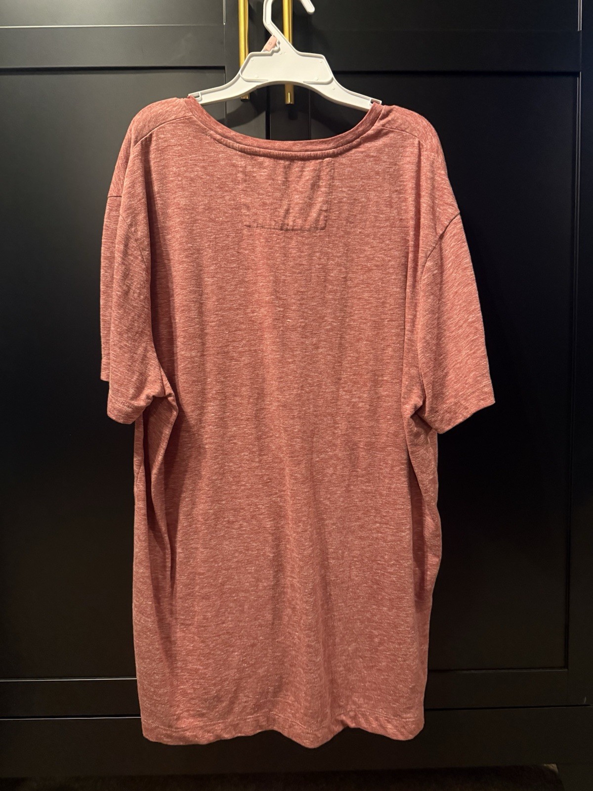 Banana Republic The Vintage T Men's L Regular V-Neck Short Sleeve T-Shirt Red gallery