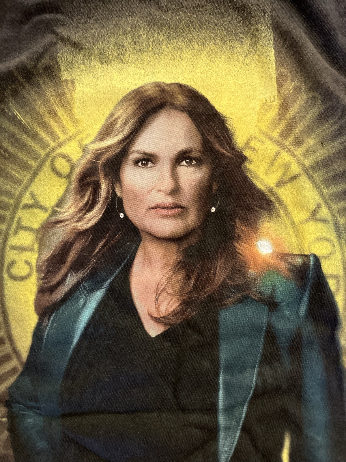 Law And Order Mariska Hargitay T-shirt official Crew Schwag gallery