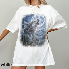 Vintage Howling Wolf Graphic Tee Full Moon Wildlife Animal Shirt