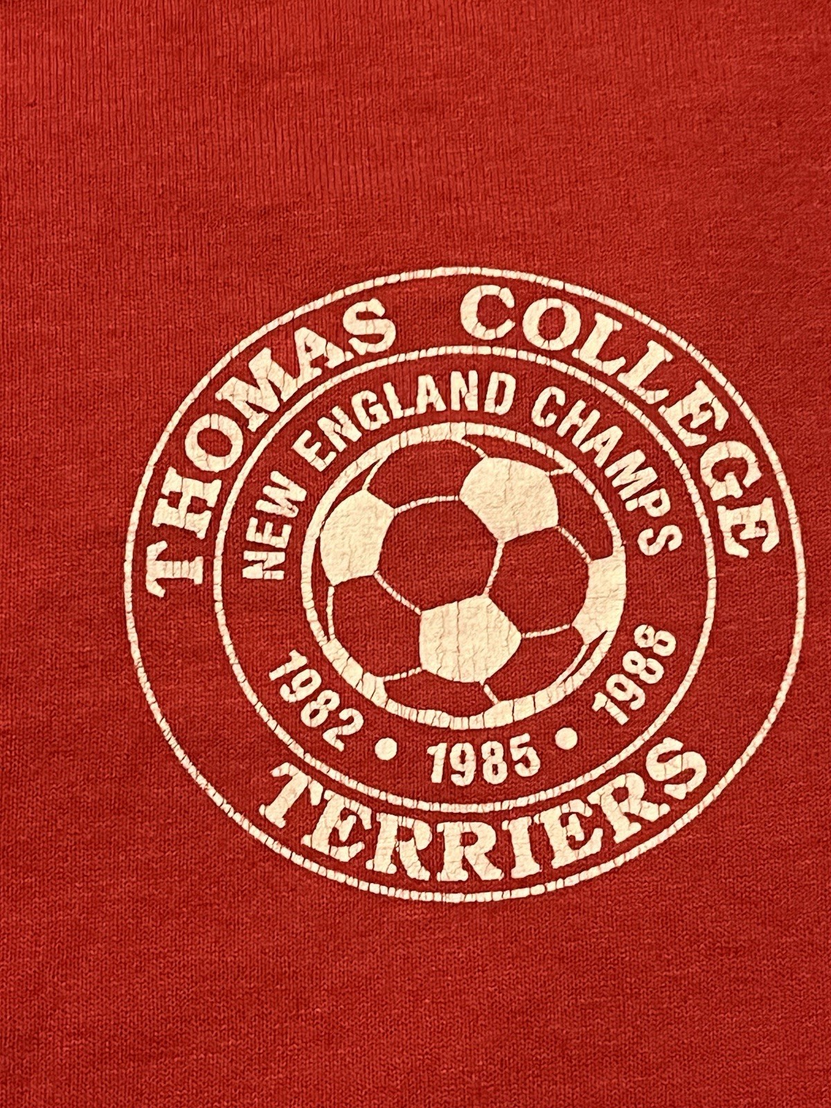 VTG Thomas College Terriers T-Shirt Soccer Champs 80s Retro Alumni Maine XL RED gallery