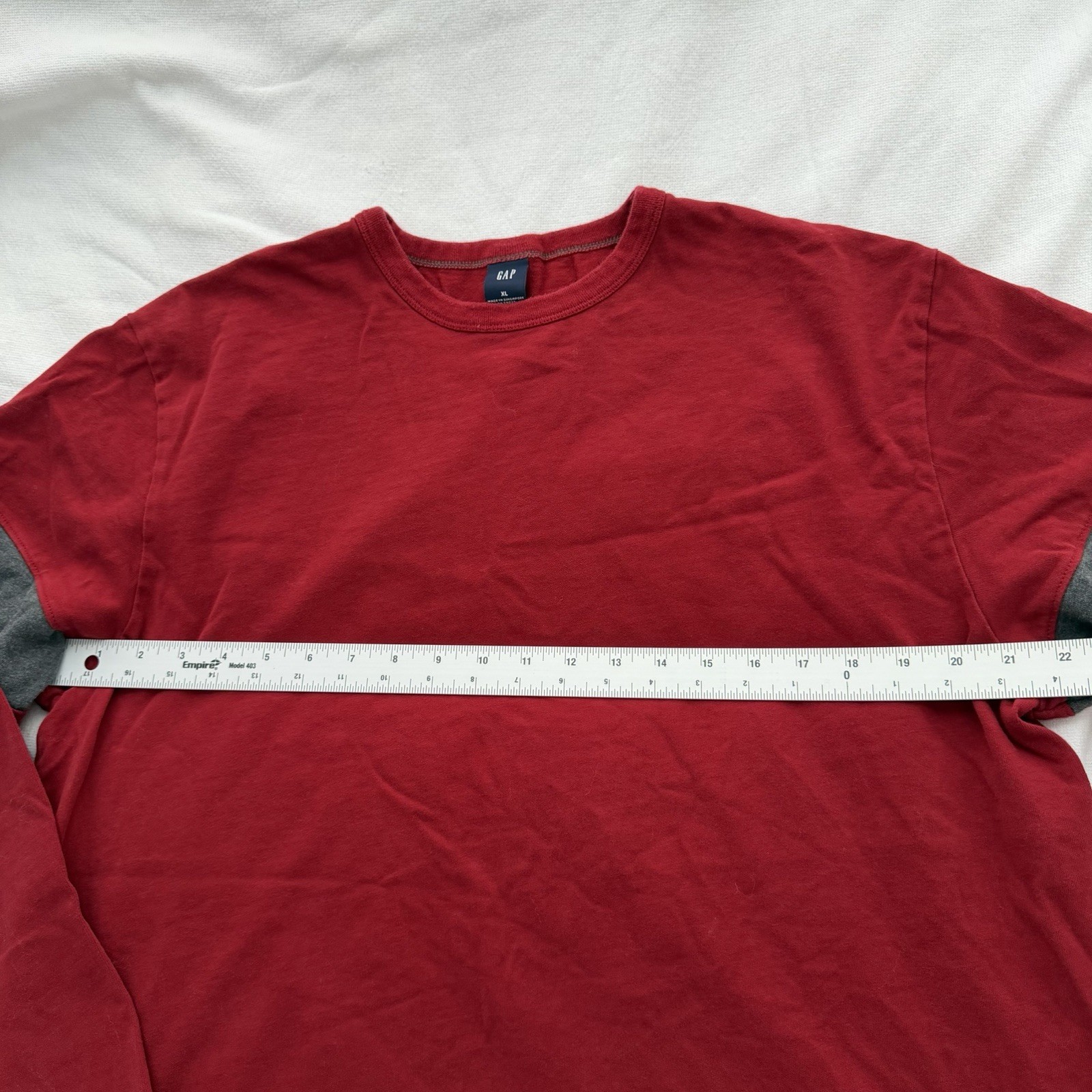 Gap Men's Red Gray Long Sleeve Crew Neck T-Shirt XL Cotton Contrasting Trim gallery