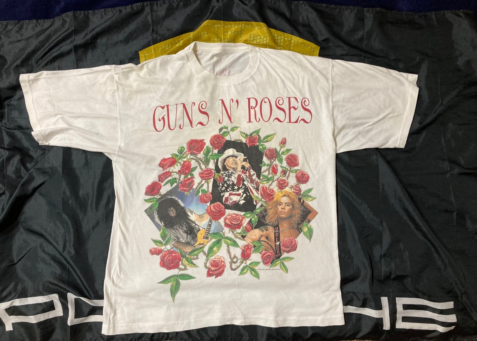 Guns N Roses 1993 World Tour Skin n Bones T Shirt Men's US XL / EU 56 gallery