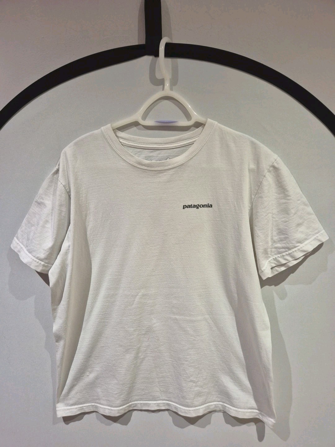 MENS PATAGONIA P-6 LOGO RESPONSIBILI-TEE SIZE MEDIUM