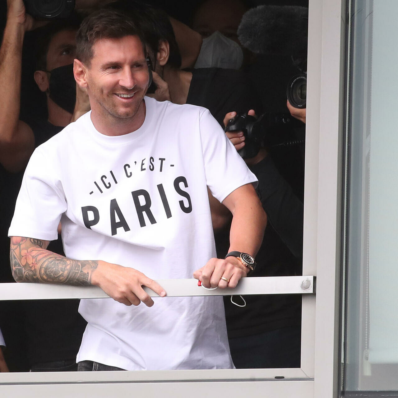Messi Ici C'est Paris Lionel St Germain Psg Soccer Football French T-Shirt Shirt gallery