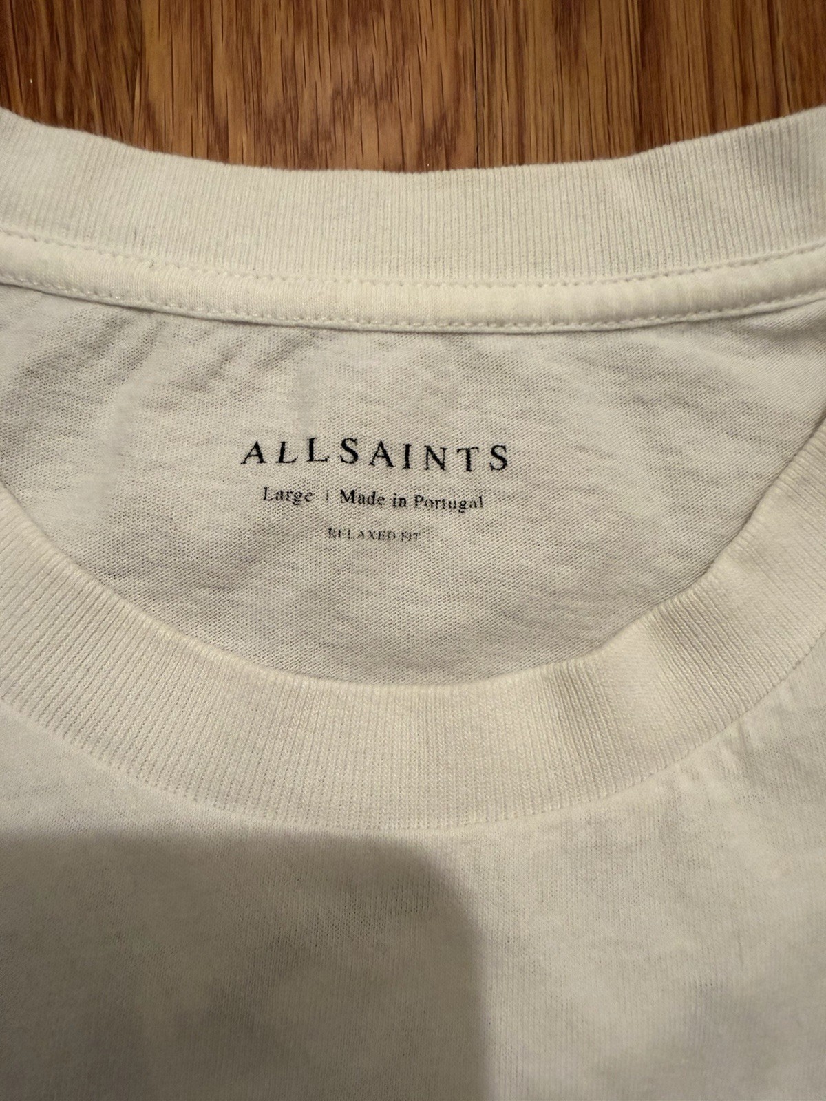 AllSaints Men's L White Relaxed Fit Snake Skull Graphic Logo Crew Neck T-Shirt gallery
