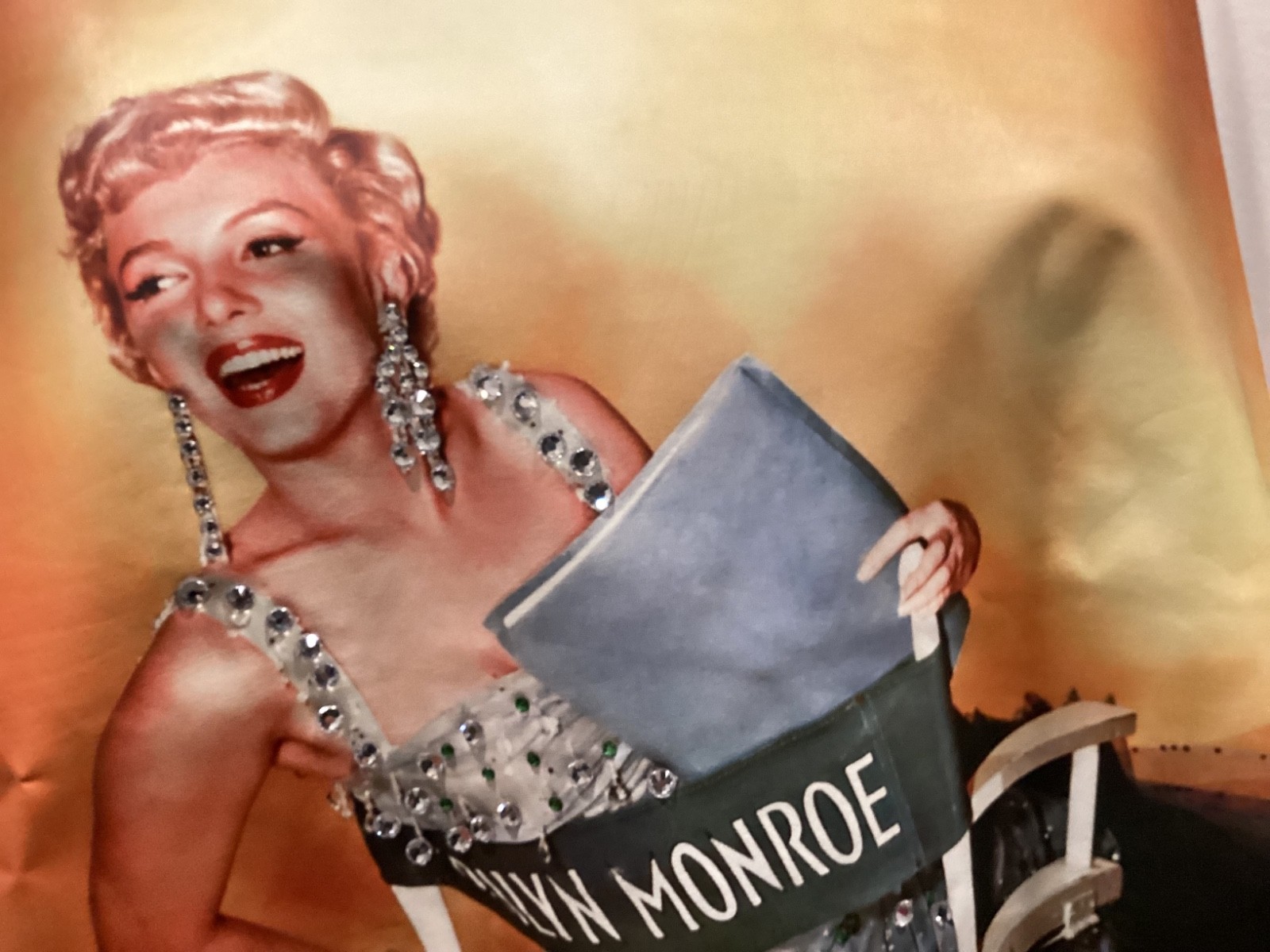 Women’s L/XL Marilyn Monroe Bedazzled Crystals Comfort T-shirt gallery