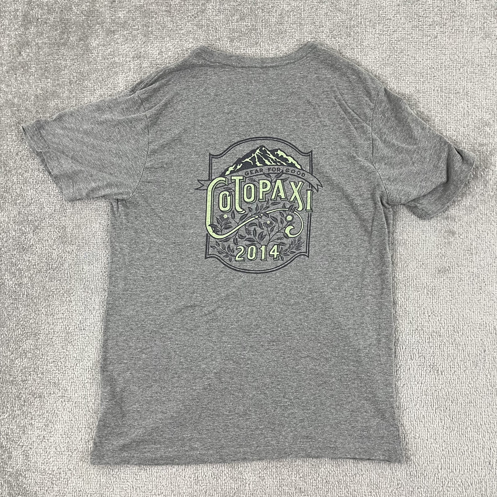 Cotopaxi Shirt Men Large Gray Graphic Tee Hiking Climbing Outdoor Organic Cotton