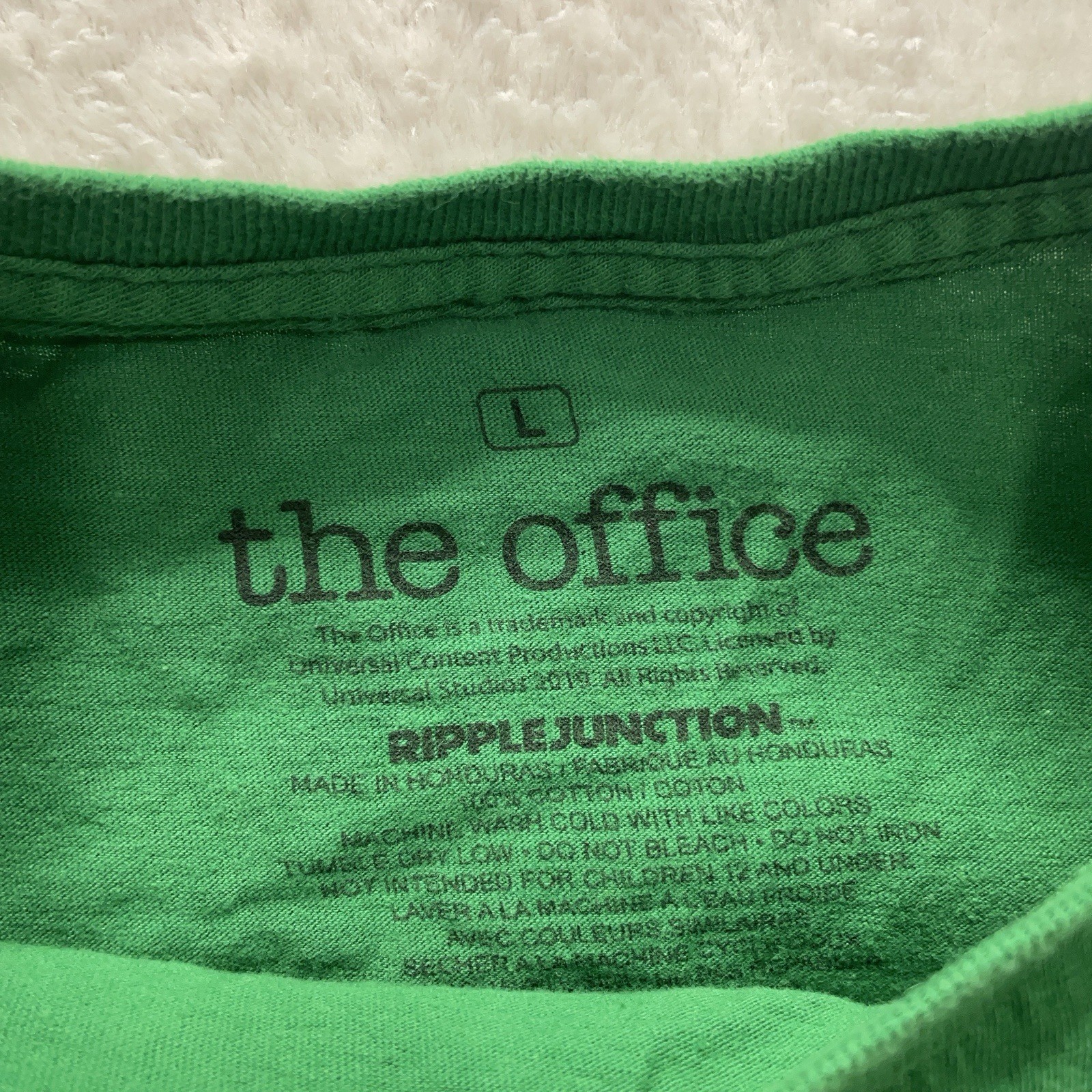 The Office NBC Dunder Mifflin Paper Company Green Logo Lucky T-Shirt Men's L gallery