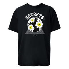 Secrets Smiley Daisy Earth Tee – Future World Graphic Streetwear T-Shirt Unisex