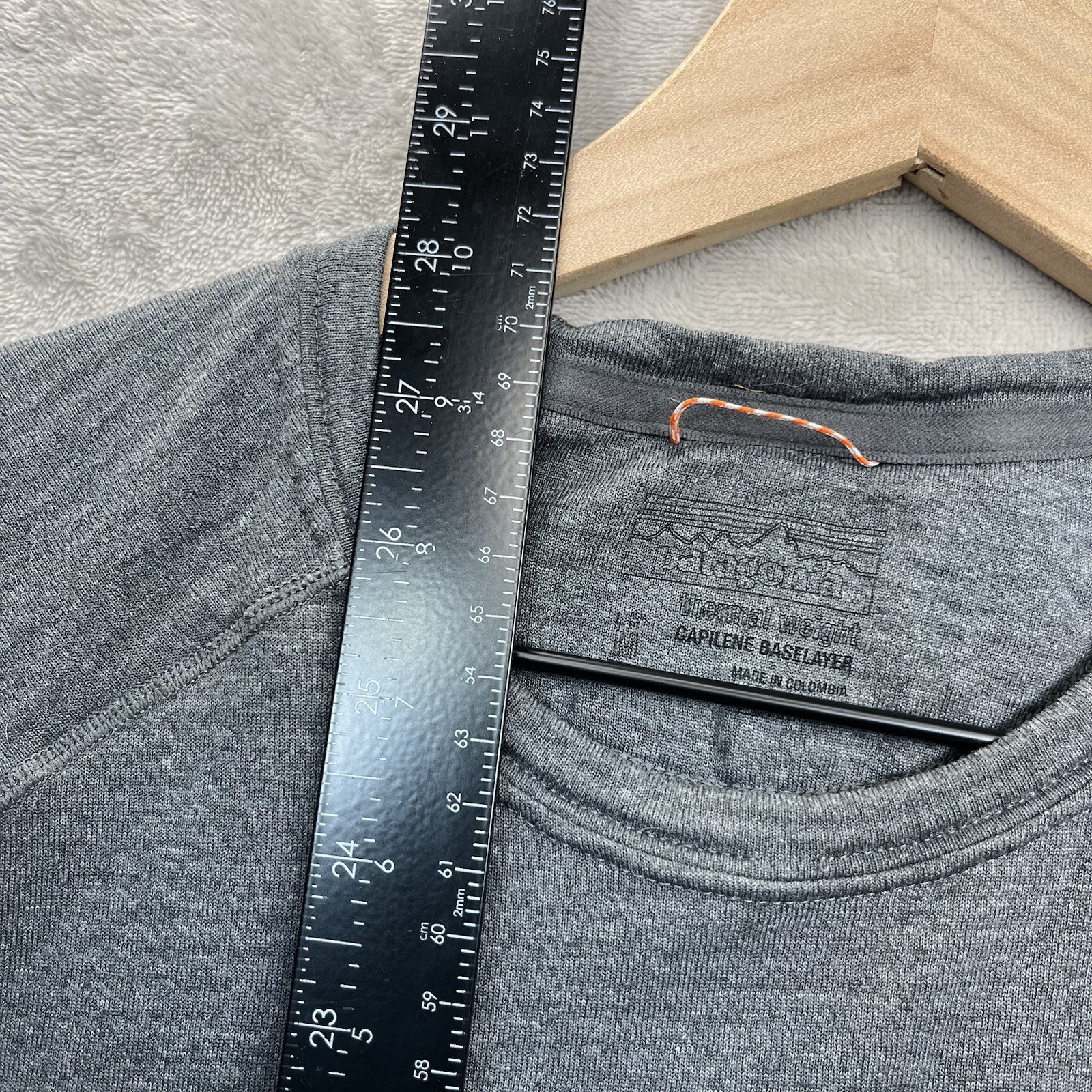 Patagonia Capilene Polartec Baselayer Shirt Mens Medium Thermal Weight Gray gallery