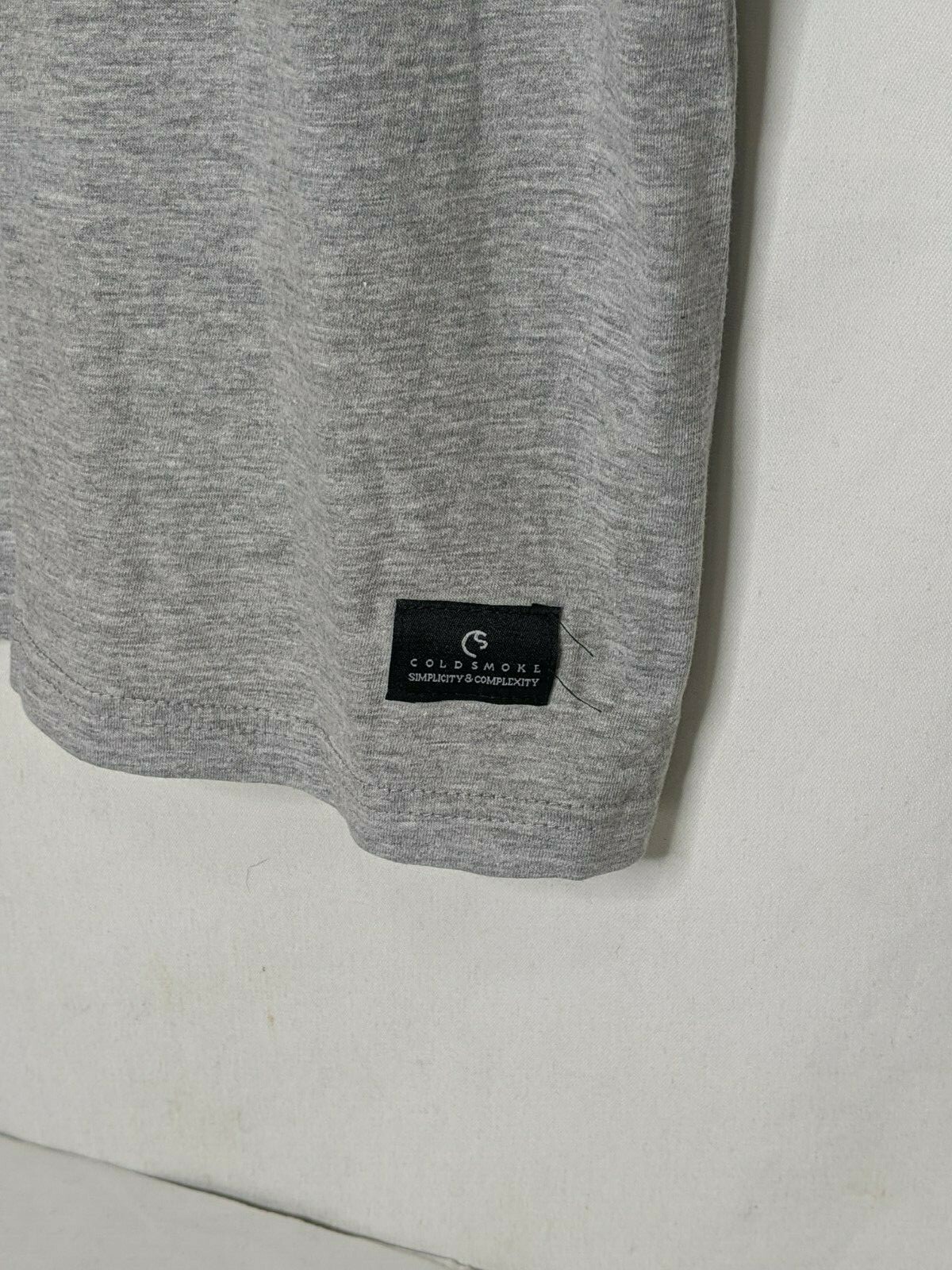 COLDSMOKE Mens TShirt  Flag Graphics  Perfect condition Gear