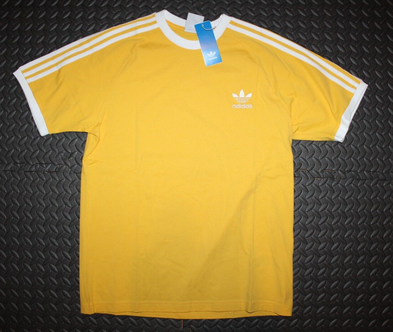 NEW MEN'S ADIDAS ORIGINALS 3-STRIPES CALIFORNIA TEE SHIRT ~ SMALL ~ IM9388 GOLD gallery